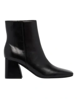 Nine West Griffa Black Boots