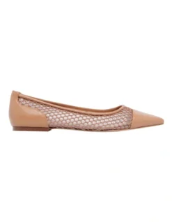 Nine West Brex Flats In Caramel